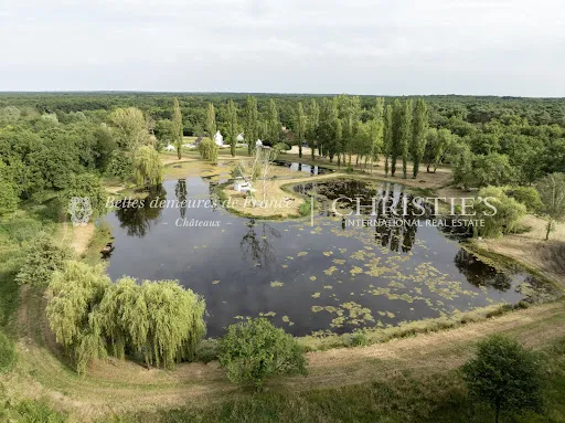 Propriété 15 pièces 380 m²