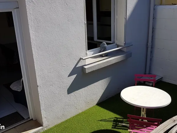 Bel appartement t2 avec terrasse