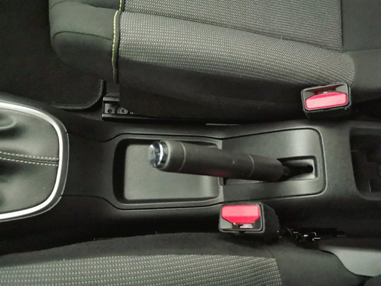 Citroën C3 puretech 110 s&s eat6 shine — photo 24
