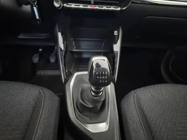 Peugeot 208 100 s&amp;s bvm6 — photo 27