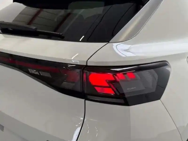 Volkswagen T-Roc fl nouveau nf 1.5 etsi hybrid 150ch d — photo 8