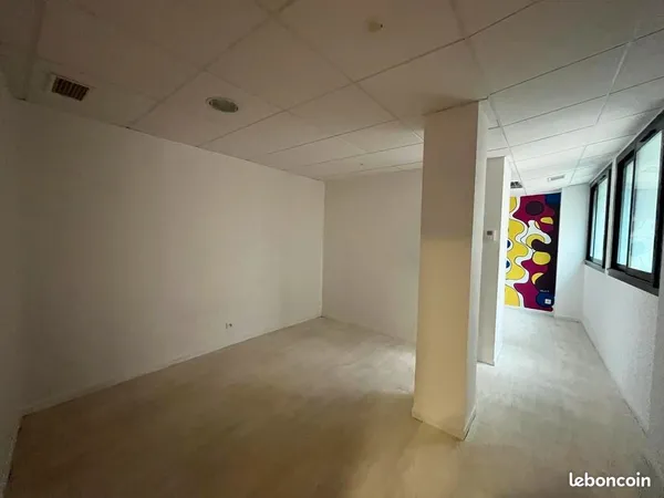 Bureau 23 m²
