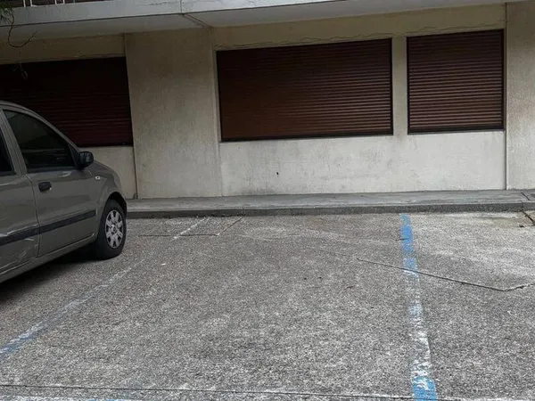 Parking 12 m²