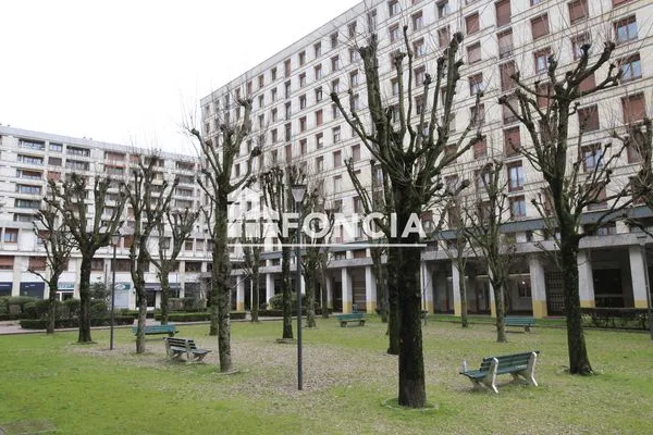 Appartement 5 pièces 84 m²