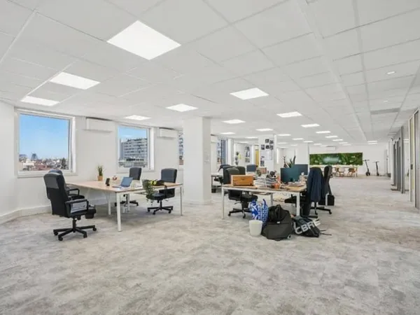 Bureaux 290 m²