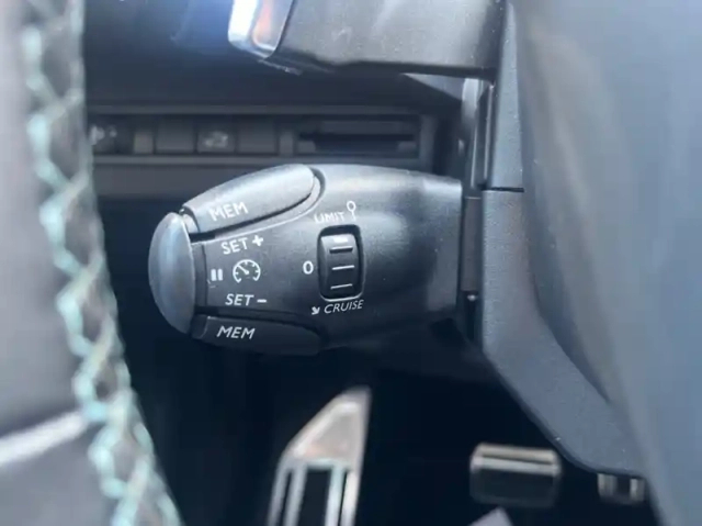 Peugeot 3008 1.2 puretech 130ch crossway s&amp;s eat8 6cv — photo 17