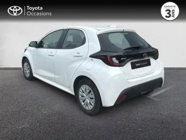 Toyota Yaris 120 vvt-i dynamic business 5p mc24 — photo 2