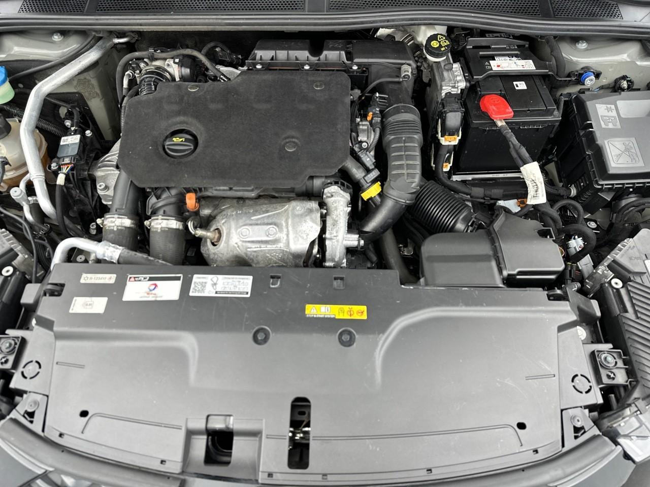Ds Ds 4 bluehdi 130 eat8 performance line+ — photo 15