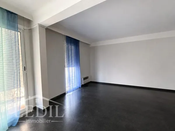 Grand T4 Lumineux quartier Ancely avec Garage