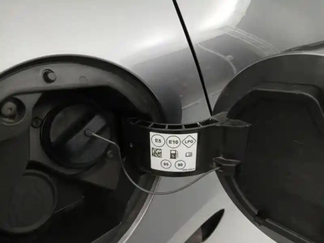 Renault Clio 1.0 eco-g 100ch evolution - 24 — photo 10