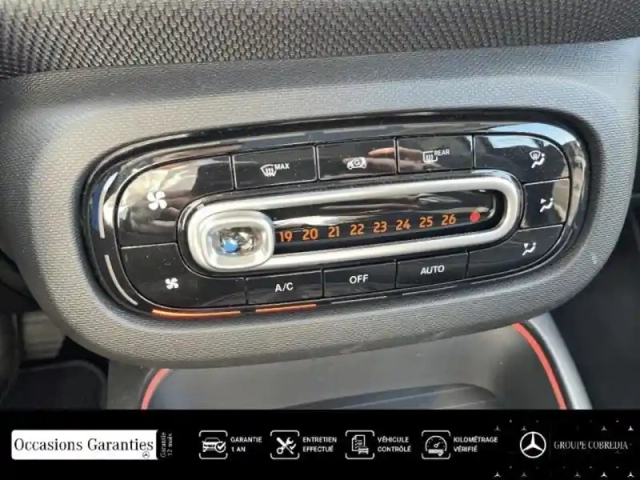 Smart Fortwo coupe eq 82ch prime — photo 10