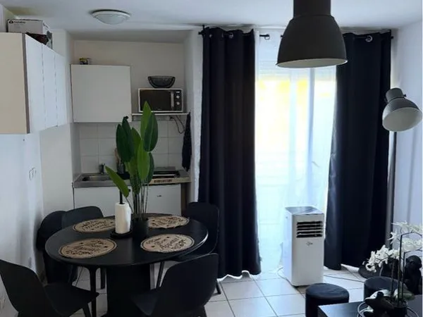 À LOUER - Appartement meublé T2/T3 de 46 m² - Montpellier