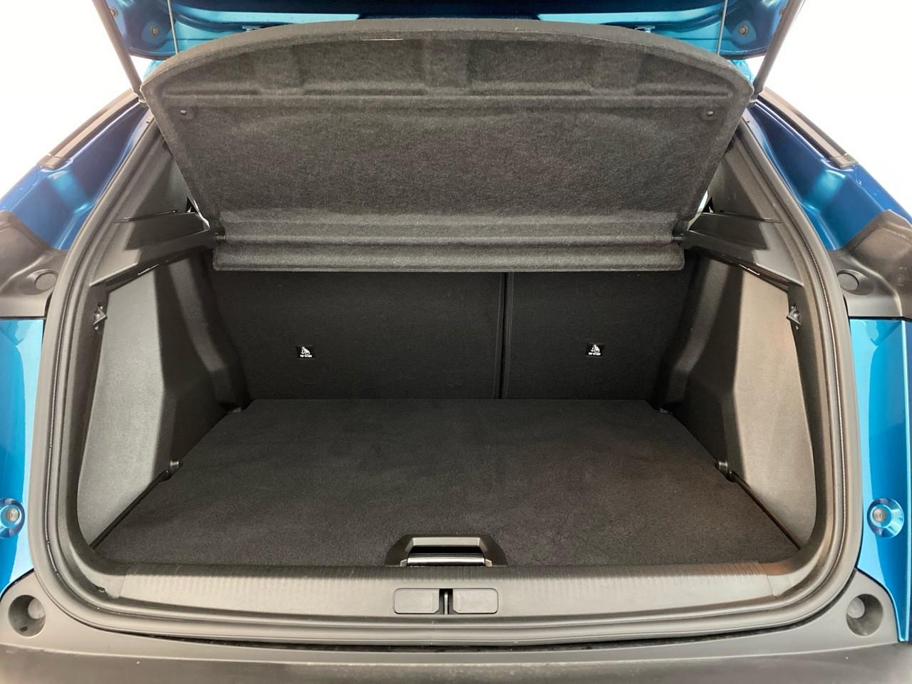 Peugeot 2008 hybrid 145 ch e-dcs6 allure — photo 6
