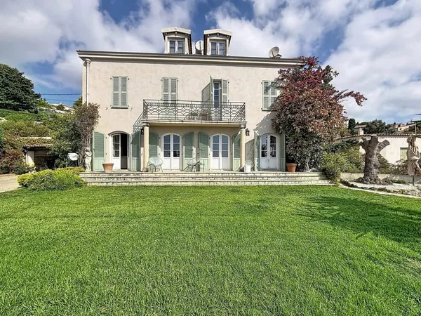 Maison 5 pièces 158 m²