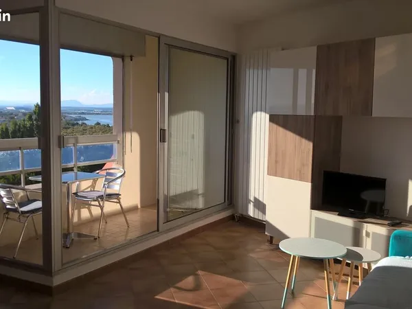 Studio meublé CARNON