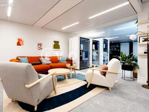 Bureau 295 m²