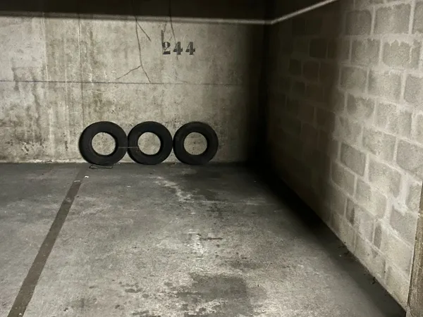 Parking 11 m²