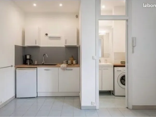 Nantes - T2 lumineux 23 m² - Quartier Joffre / Gare (Idéal Investisseur ou Primo-accédant)