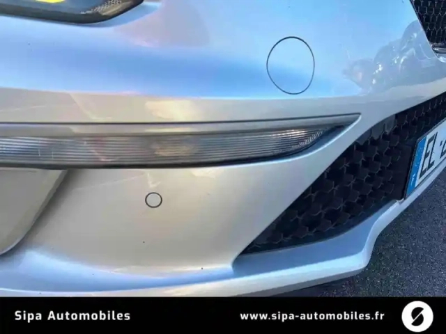 Renault Megane mégane iv estate dci 165 energy edc — photo 27