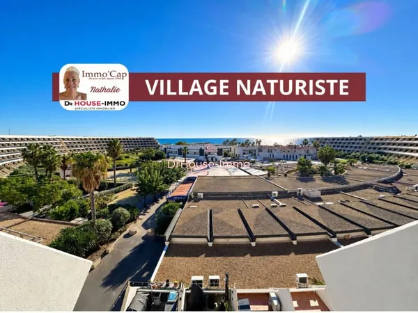 AU VILLAGE NATURISTE - GRAND APPARTEMENT CLIMATISE DE 40 M2 LOGGIA INCLUSE DE 9 M2 - SUPERBE VUE MER