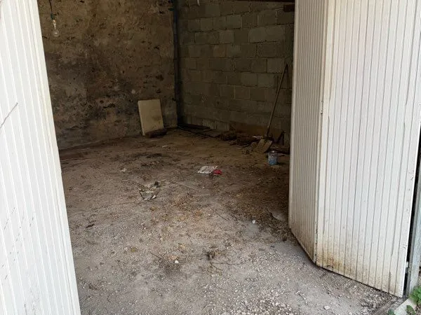 Garage dépôt 30m2 Centre Villeneuve s/Yonne
