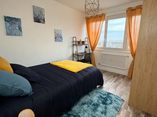 Chambre meublée dans un appartement haute de gamme