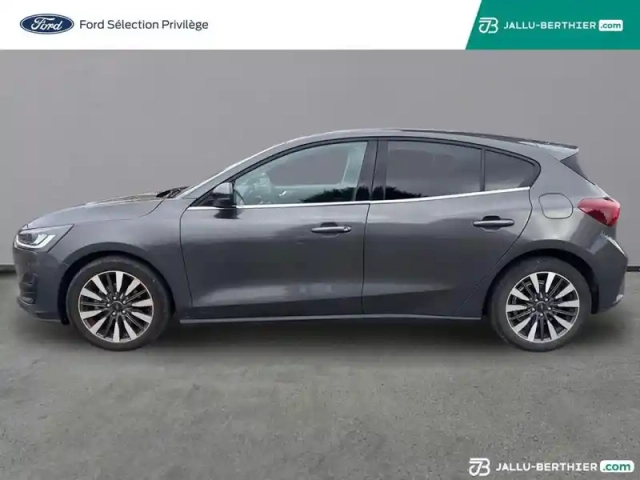 Ford Focus 1.0 flexifuel mhev 125ch titanium design — photo 5