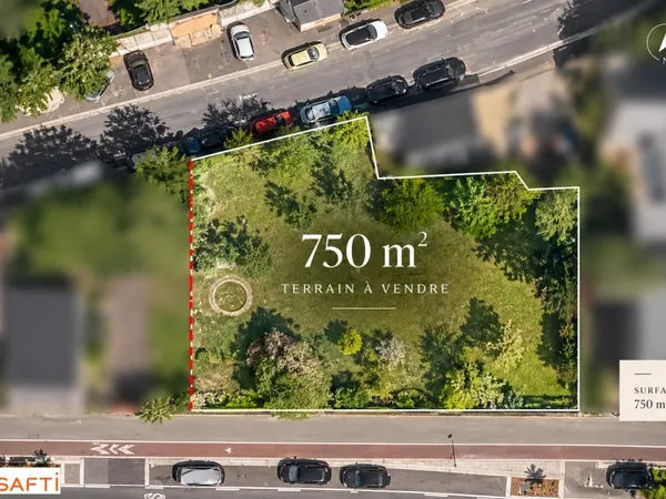 Caen - Terrain constructible de 750 m²