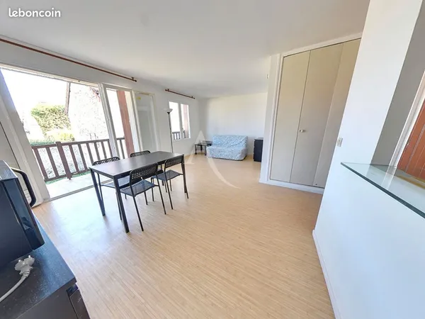 Studio 1 pièce 31 m²