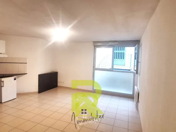 Studio 1 pièce 31 m²