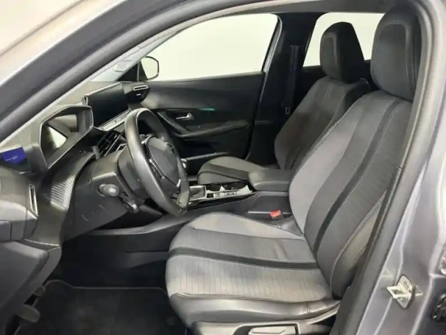 Peugeot 2008 1.2 puretech 100ch s&amp;s allure pack — photo 9