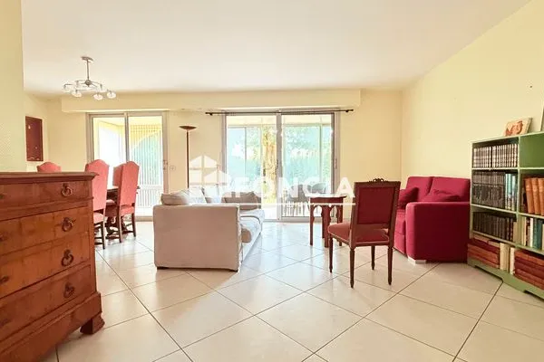 Appartement 5 pièces 97 m²