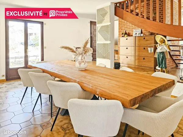 Maison 11 pièces 250 m²