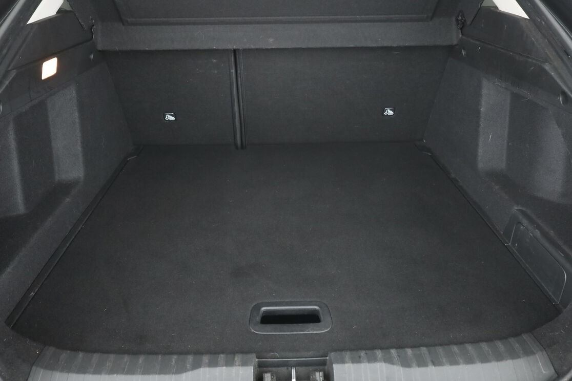 Renault Arkana 1.6 E-Tech Intens — photo 16
