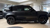 Land-Rover Defender 110 2.0 P300e PHEV X-Dynamic SE — photo 4