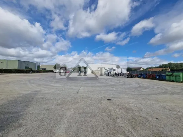 Local d’activité et entrepôt Vente Claye-Souilly   3600000€