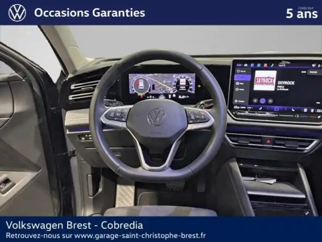 Volkswagen Tiguan 2.0 tdi 150ch elegance dsg7 — photo 13