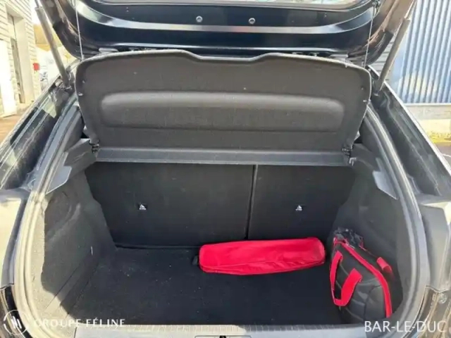 Peugeot 208 1.2 puretech 75ch s&amp;s like 2023 — photo 6