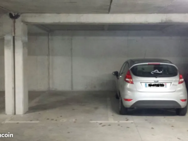 Place de stationnement / Parking