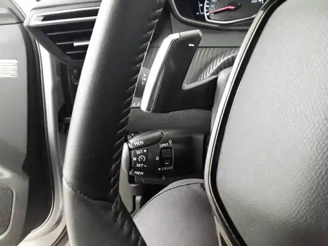 Peugeot 2008 bluehdi 130 s&amp;s eat8 — photo 23