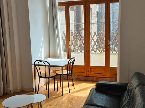 Studio centre Lille avec terrasse et mezzanine