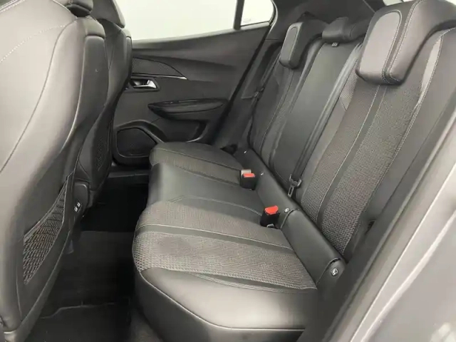 Peugeot 2008 puretech 130 s&amp;s eat8 — photo 16