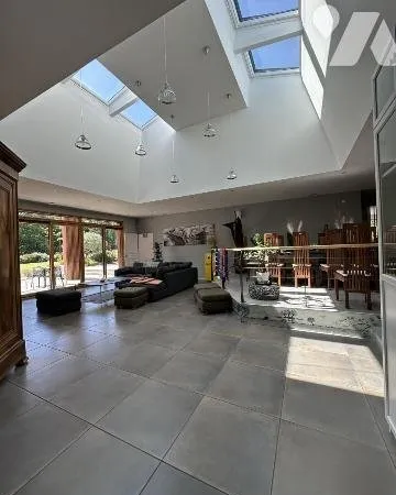 Maison 250 m²