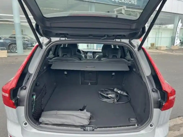 Volvo Xc60 t6 hybride rechargeable 350ch plus style dark geartronic 8 awd — photo 6
