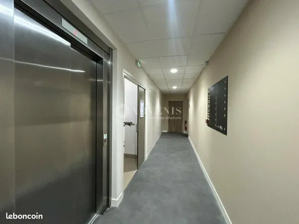 Bureaux 57 m²