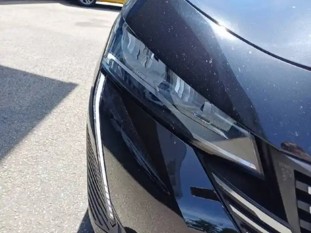 Peugeot 308 sw phev 180 e-eat8 — photo 16