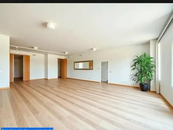 Local commercial ou appartement à rénover SANS COPROPRIETE