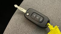 Renault Clio 1.5 Blue dCi 100ch Evolution - 24 — photo 16