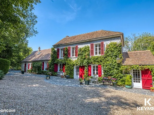 Propriété 8 pièces 161 m²