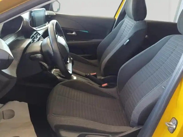 Peugeot 208 1.2 puretech 75ch s&amp;s style — photo 11